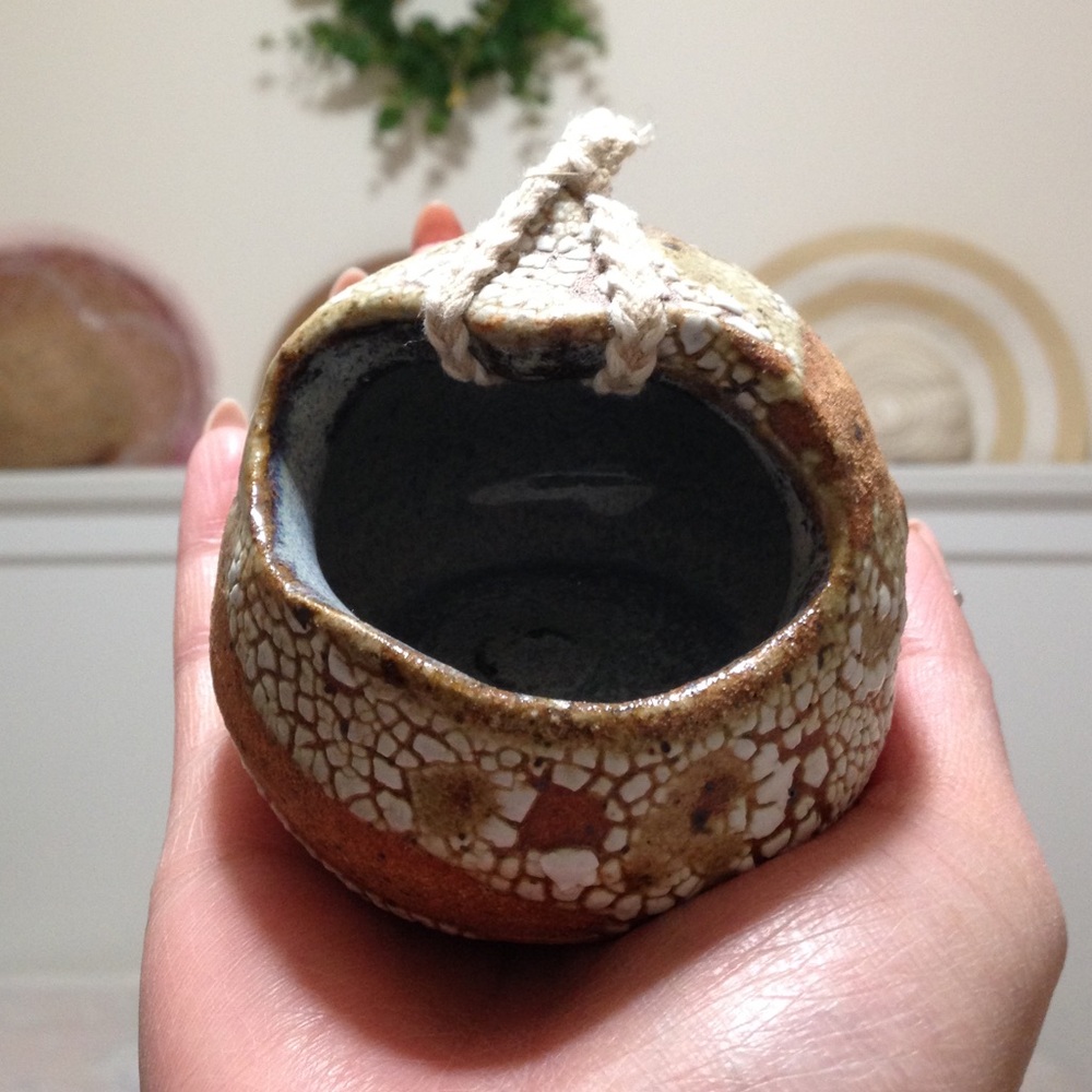 Stoneware and Crackle Hanging Air Plant Holder - Picture 7 of 8